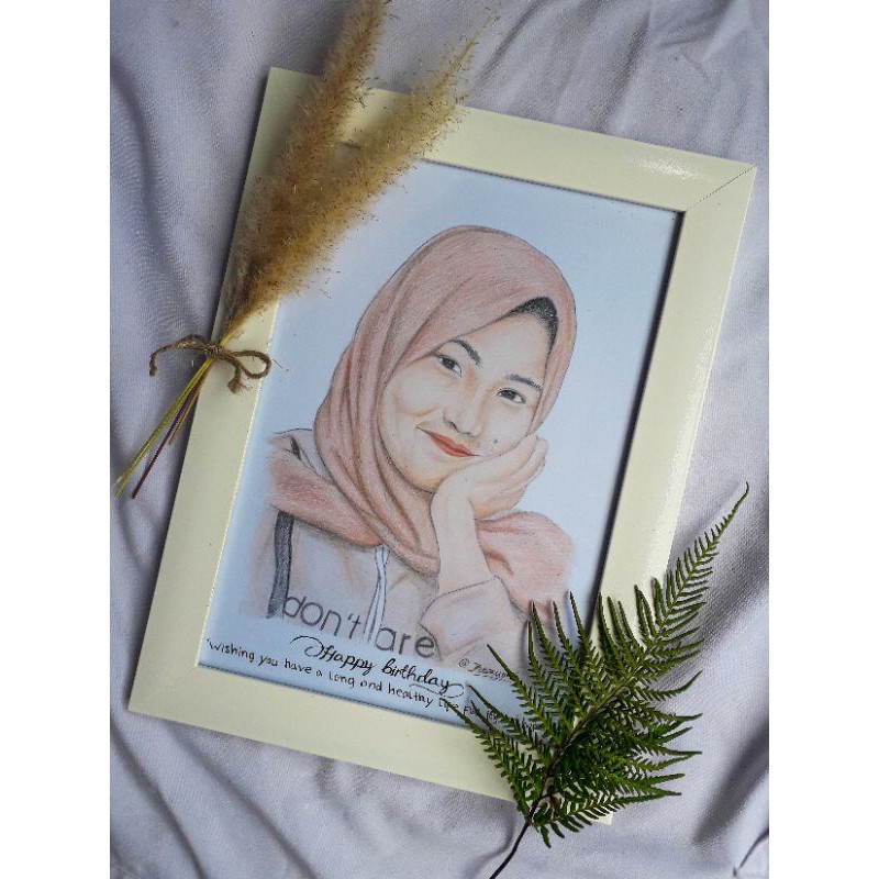 

lukisan pensil/kado ulangtahun,anniv,pernikahan,wisuda,dll