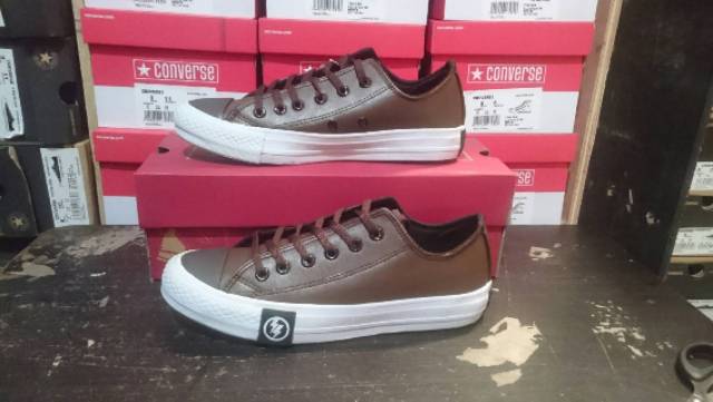 SEPATU CONVERSE MADE IN VIETNAM CONVERSE LOW UNDEFEATED UNISEX SNEAKERS ALL STAR CHUCK TAYLOR II