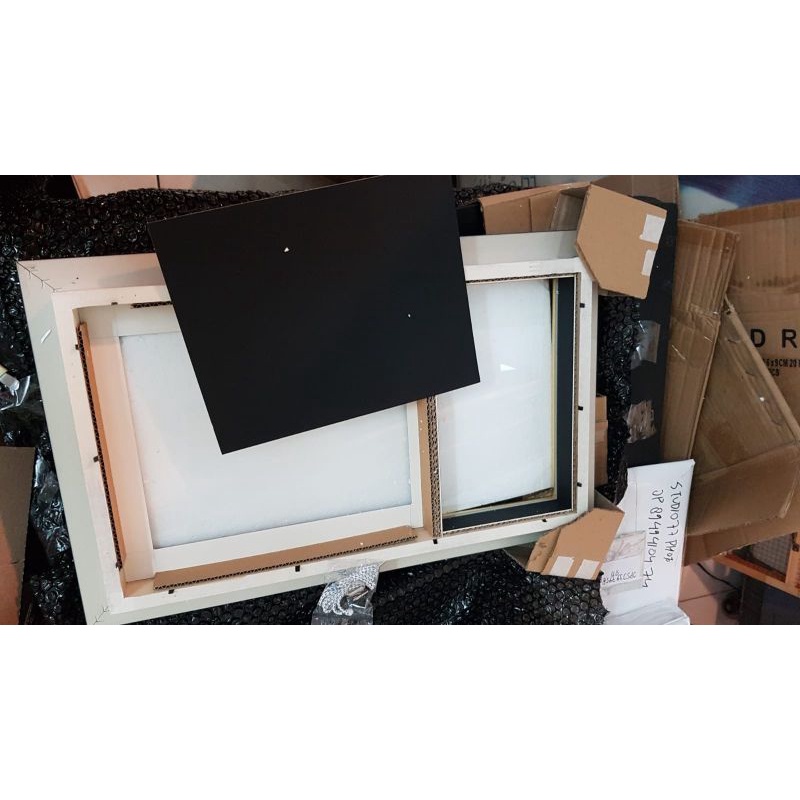 Frame untuk Medali dan Foto