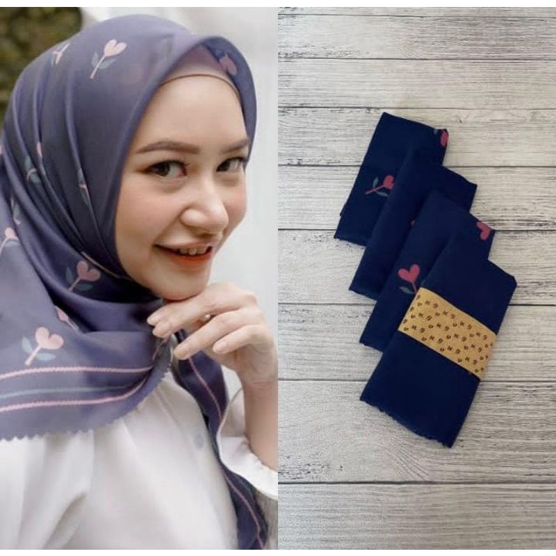 KRUDUNG HIJAB JILBAB SEGI EMPAT VOAL motif deenay Kemerdekaan Merah Putih