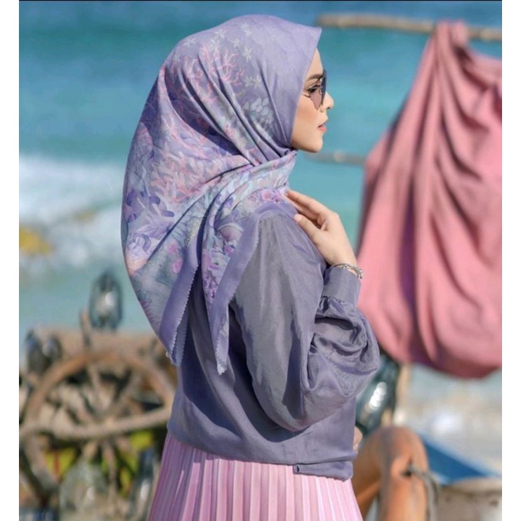 Buttonscarves x Disney Lavender NEW