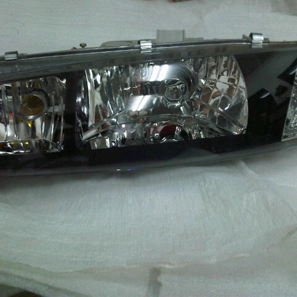 HEADLAMP/HEAD LAMP/LAMPU DEPAN TIMOR SEPHIA KRISTAL SMOKE 1PIECE