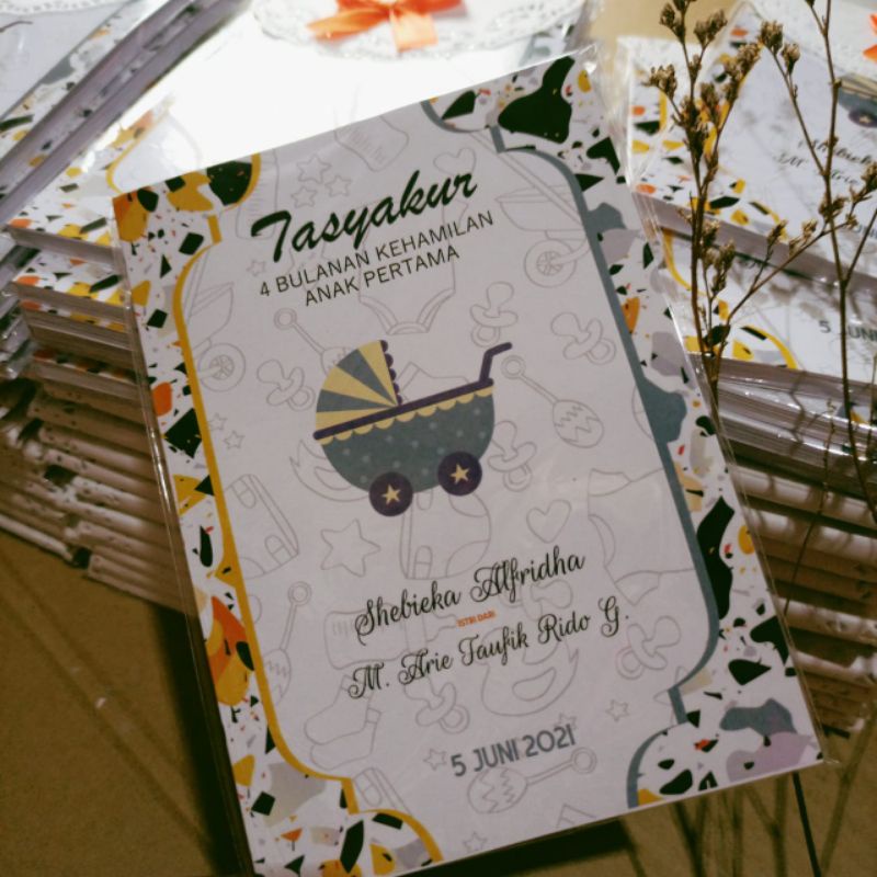 

buku tasyakuran 50 halaman 15x21- L (isi fullcolor)