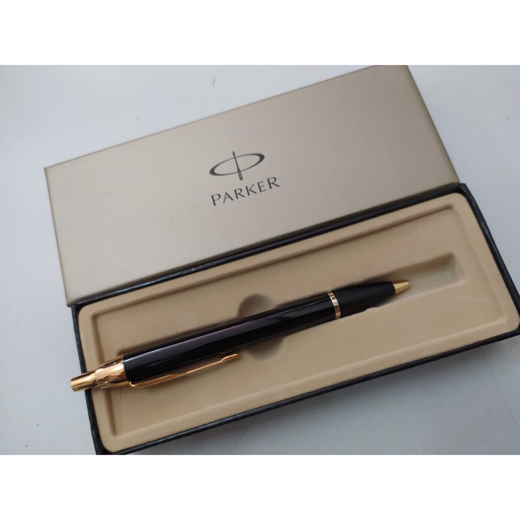 

Parker IM Black Gold Trim Rollerball