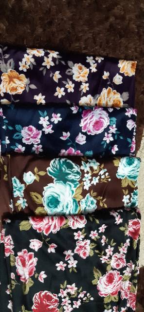 CELANA PENDEK MOTIF CELANA PENDEK 3/4 MOTIF