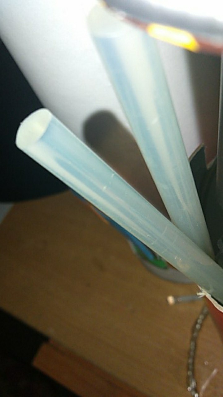 Isi Lem Tembak Kecil Lem Bakar Glue Gun Refill Stick 0.7cm X 20cm