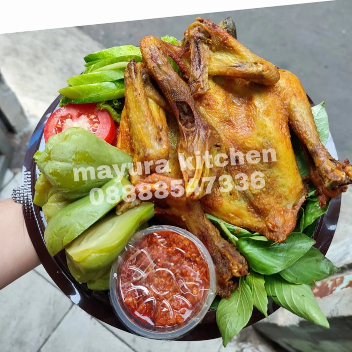

Ayam Goreng Kampung atau Pejantan Satu Ekor - kampung
