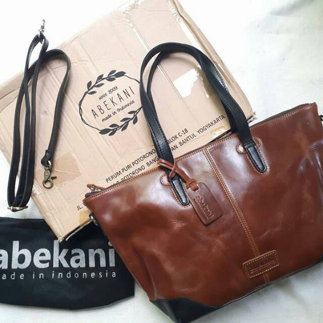 Tote bag by abekani