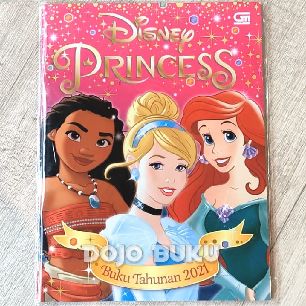 Disney : Buku Tahunan 2021 by Disney