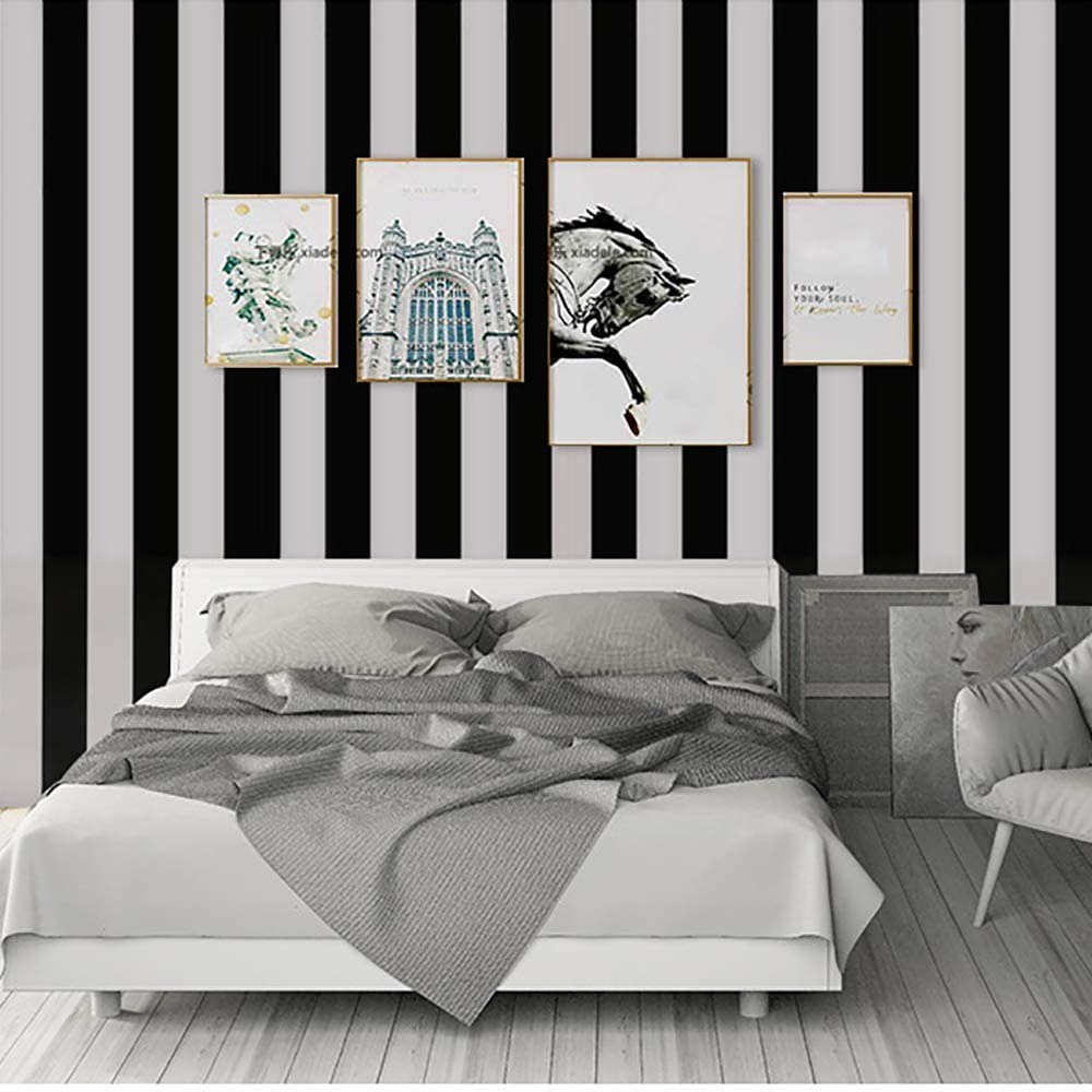 Wallpaper Dinding Motif Salur Hitam Putih Ukuran Panjang 10Meter x Lebar 45CM