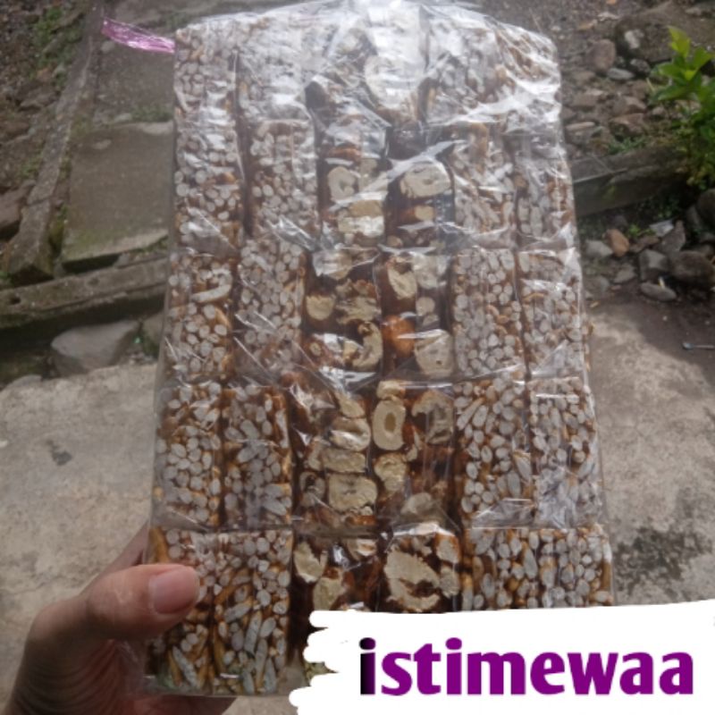 

Kipang Jagung Besar Padang Isi 30