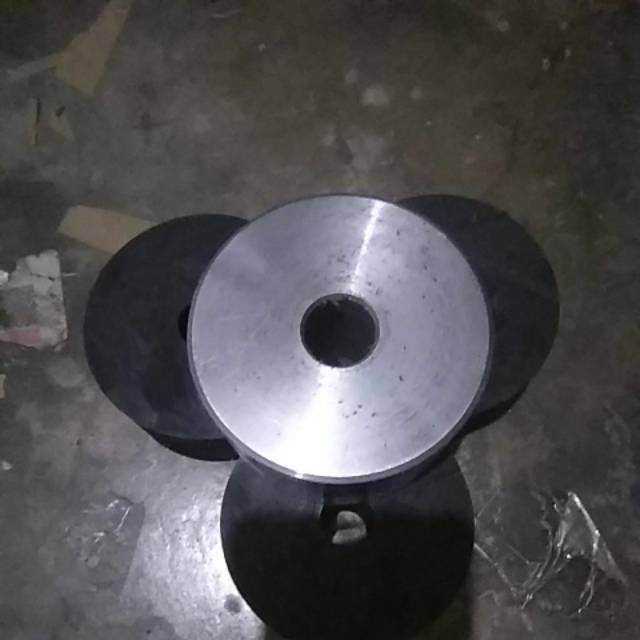 Roll besi mesin tusuk sate d 8x5  as 19 bahan besi as