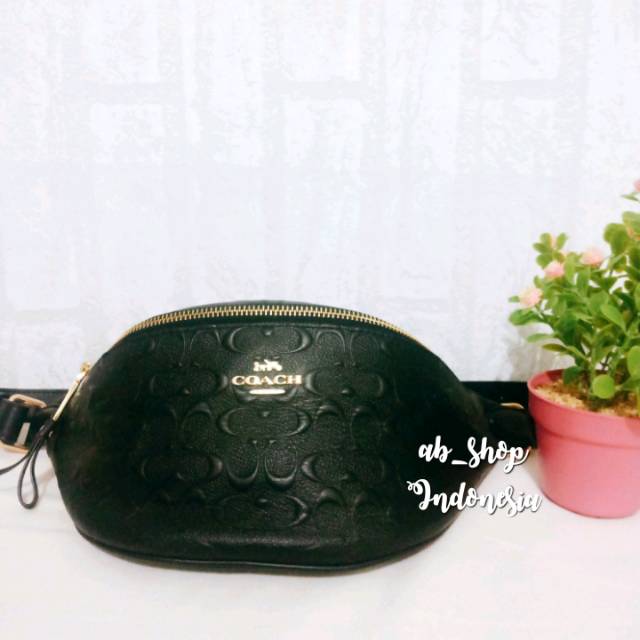 Tas Coach F48741 Signature Leather Belt Bag Embossed Black