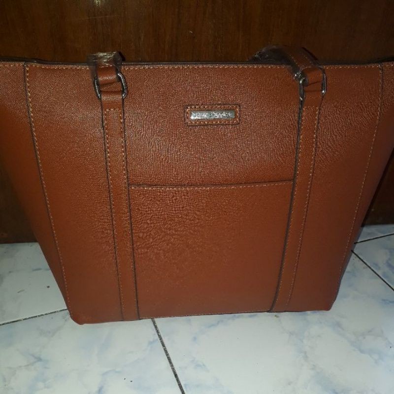 tote hush puppies Rebecca