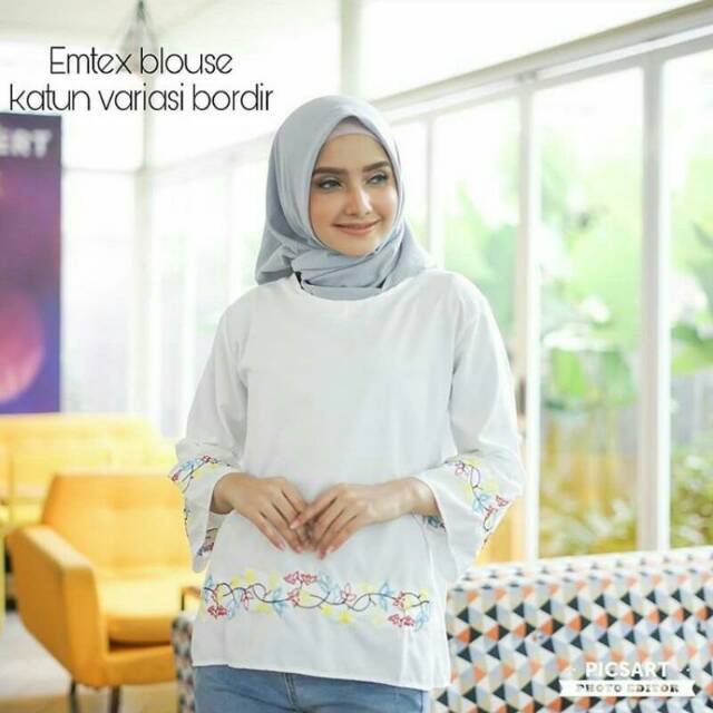 Emtek blouse