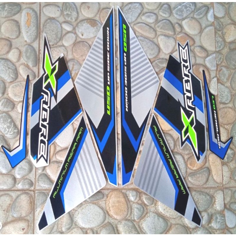 lis body/striping/stiker Yamaha Xabre 2016 Silver Clarent