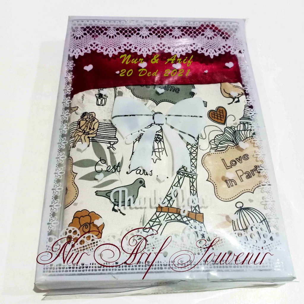 Souvenir Dompet Paris Besar Nama KUT Mika Motif