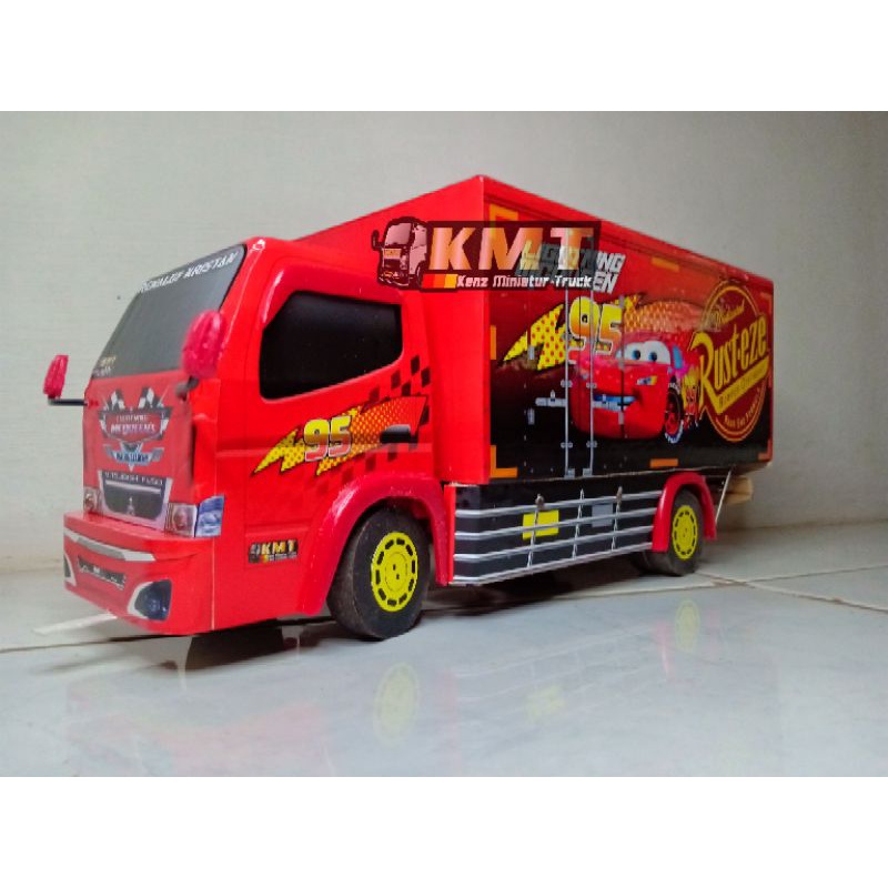 Miniatur Truk Box Detail Oleng Full Lampu