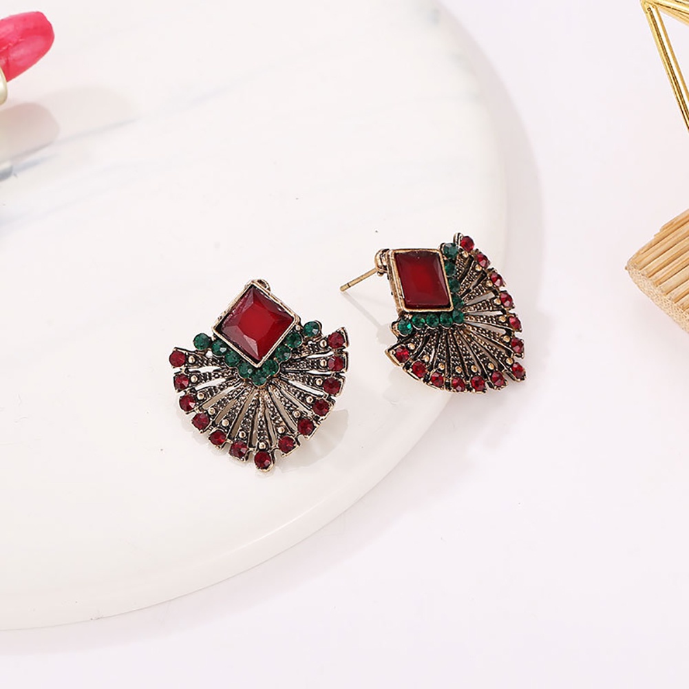 Anting Stud Berlian Imitasi Bentuk Kipas Gaya Vintage Etnik Bohemian Untuk Wanita