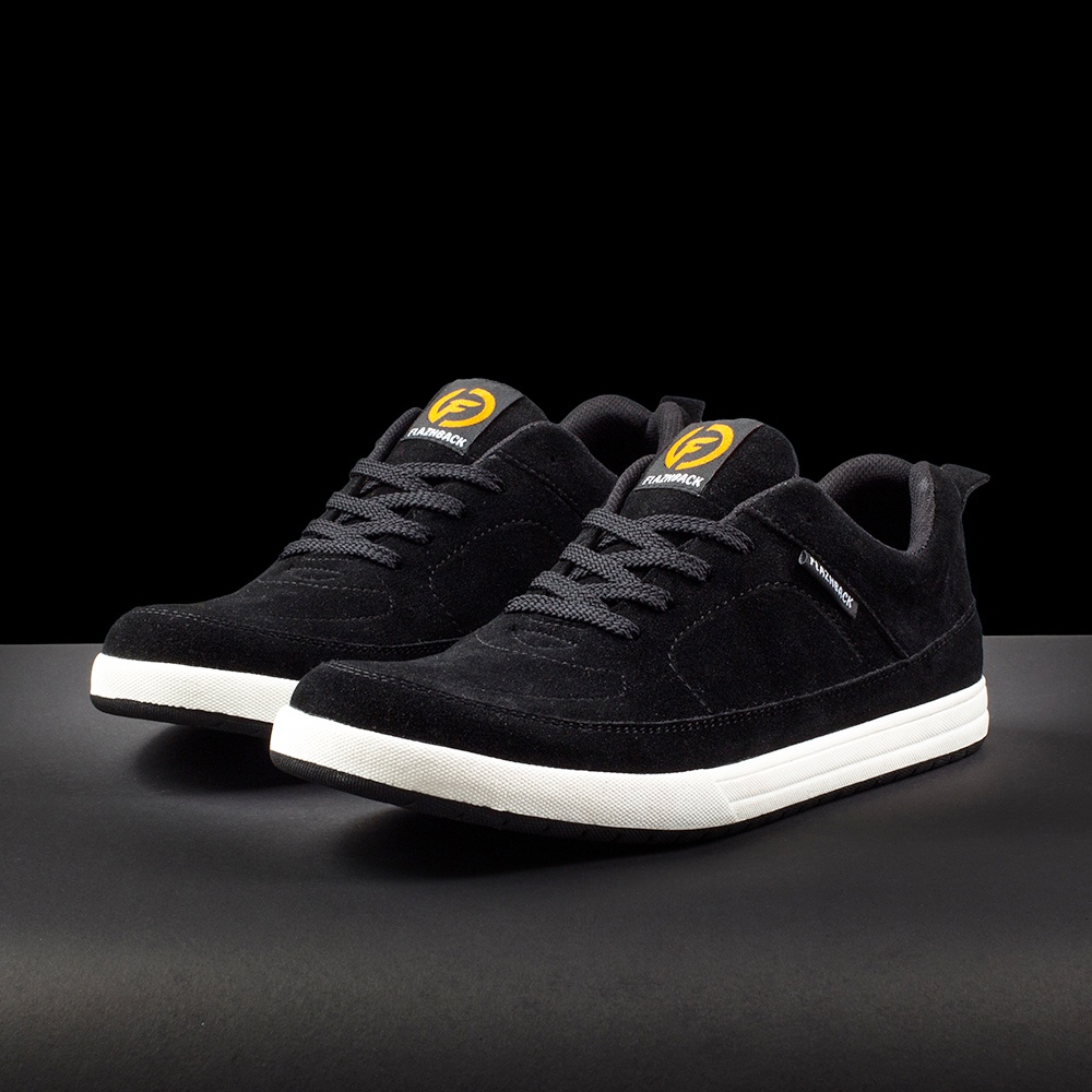 CHARLES BLACK |ManNeedMe x FLAZHBACK| Sepatu Sneakers Pria Casual Shoes ORIGINAL