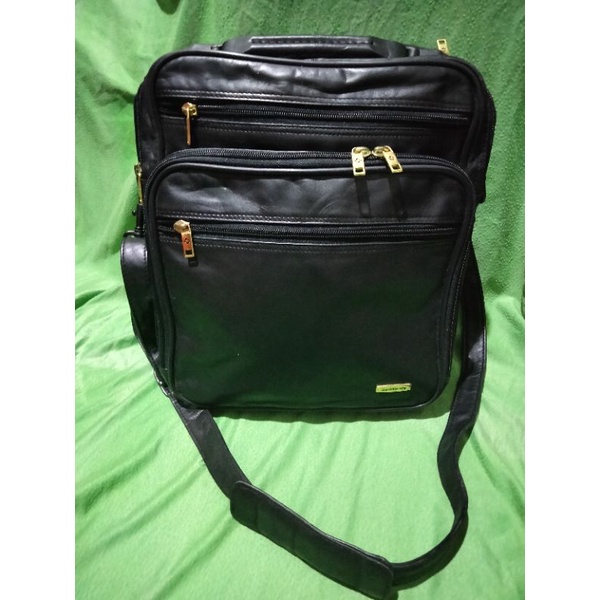 Slempang cowo Samsonite