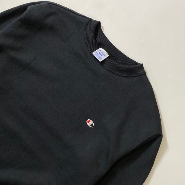 SWEATER CREWNECK CHAMPION BLACK / SWEATER CHAMPION FLEECE / CN PRIA/ CN CHAMPION LOGO / SWEETER TULISAN CHAMPION / SWEATER OBLONG PREMIUM CHAMPION / GOOD QUALITY LOGO FLEECE TEBAL NEW / CREWNECK CASUAL