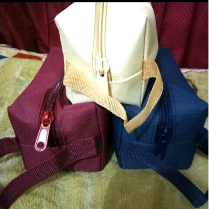 souvenir pouch makeup