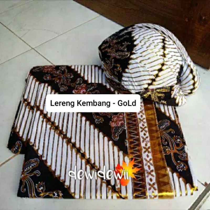 Sepasang Jarik Pengantin + Blangkon, Motif Lereng Kembang