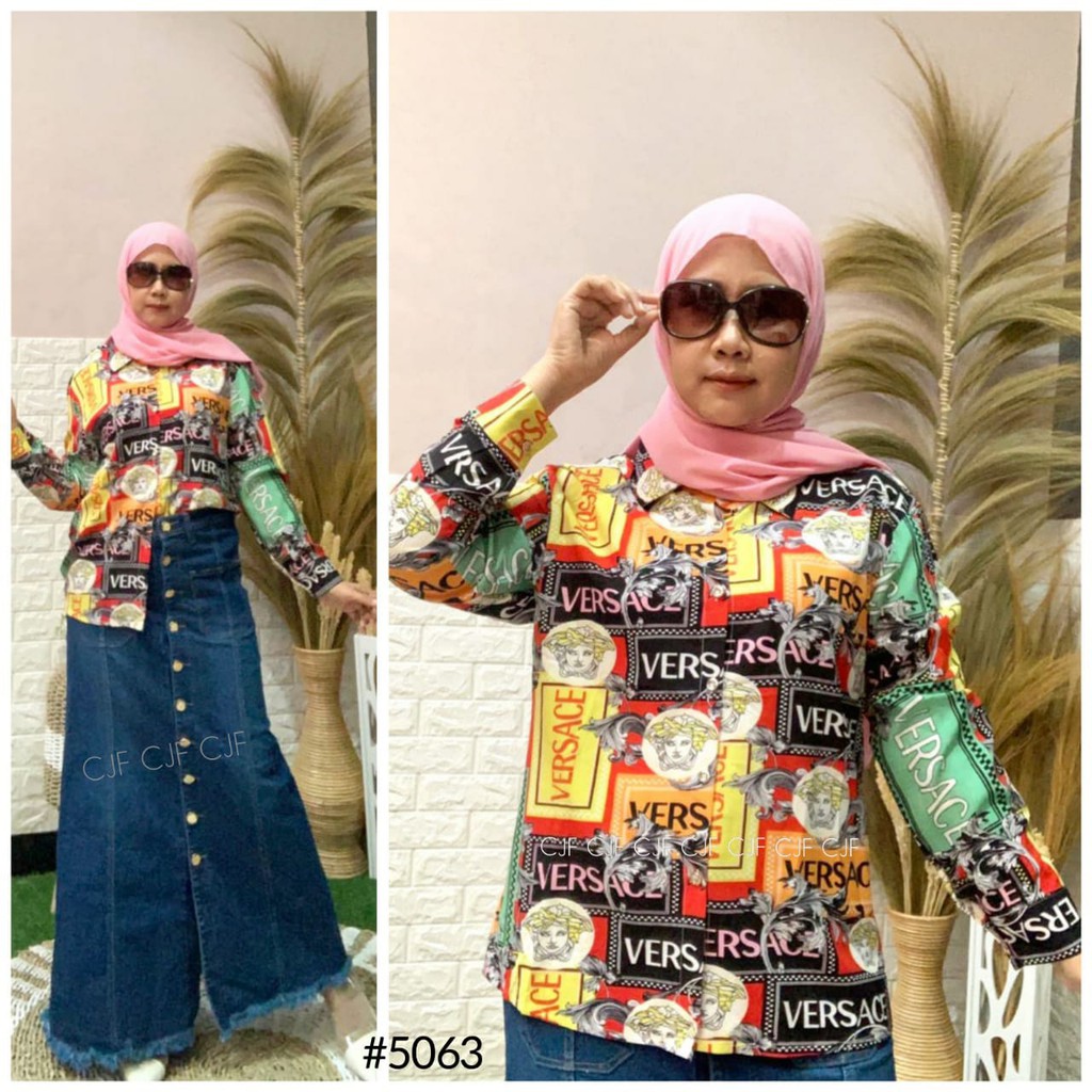 Atasan kemeja Versace