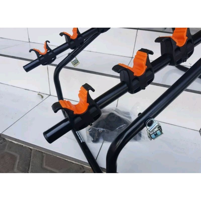 Bike Carrier XLR8 taiwan kapasitas 3 Sepeda rack gantungan cantolan sepeda di mobil Rak untuk Bawa sepeda