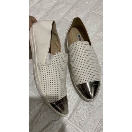 preloved sepatu miu miu