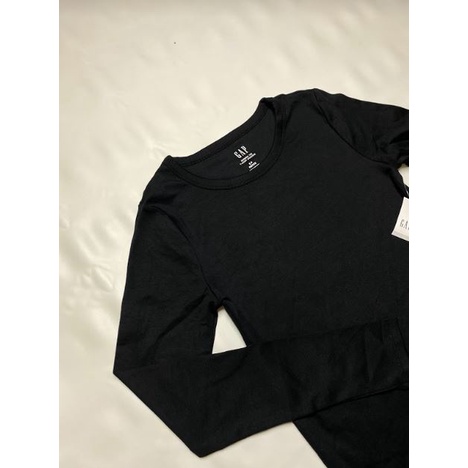 GAP Modern Crewneck Long Sleeve T-shirt / Kaos wanita lengan panjang