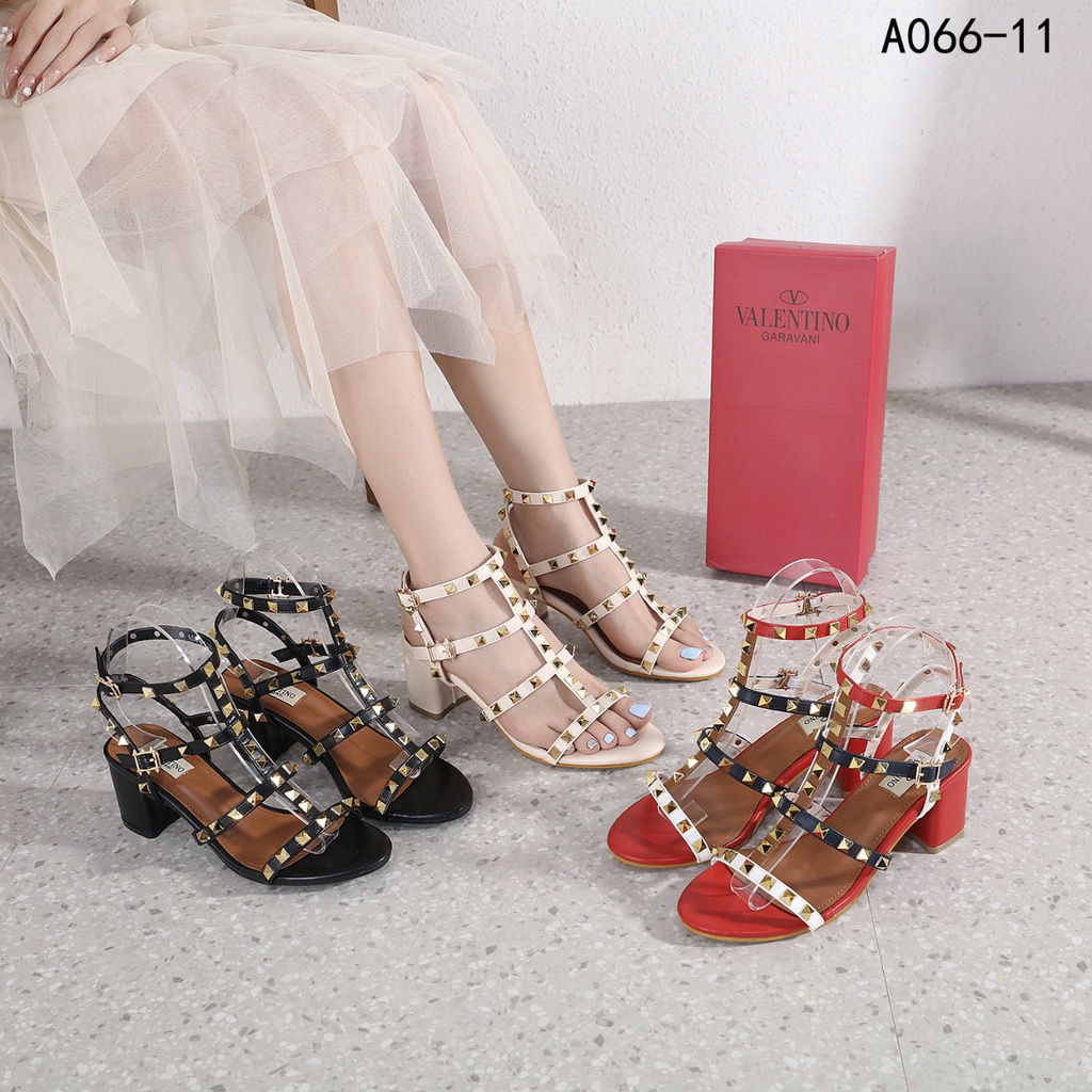 V Heels  A066-11