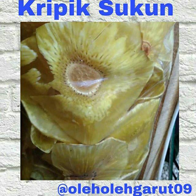 

Kripik Sukun Keripik Gurih Oleh Oleh Garut Sunda Bandung Kemasan 250 gram Enak
