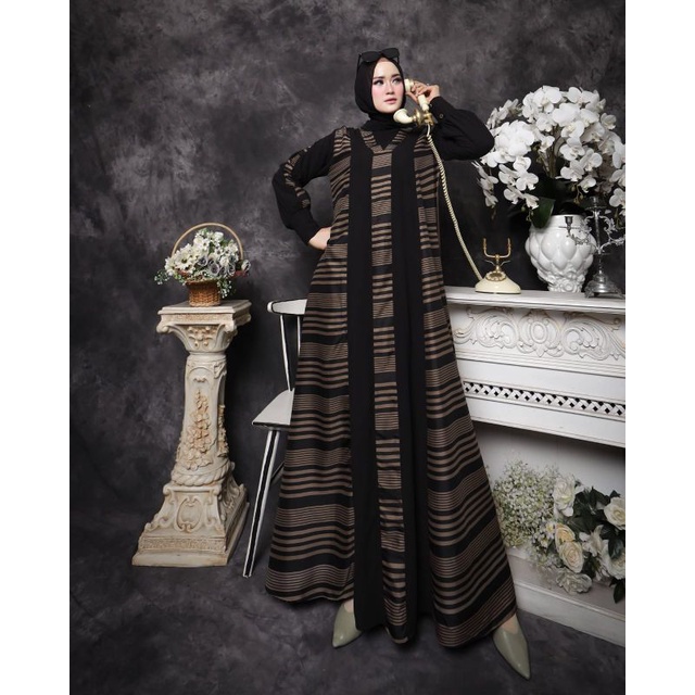 Aleeza Dress by Malda