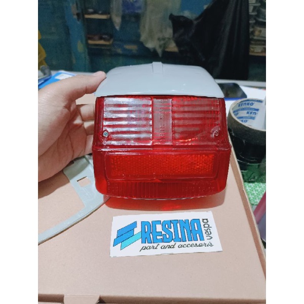 lampu mika stoplamp lampu belakang set vespa super sprint siem bagus set dengan dudukan dan karet