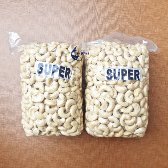 

Kacang Mede Super 1KG Cashew Nuts Mete Asli Sulawesi Packing Vakum