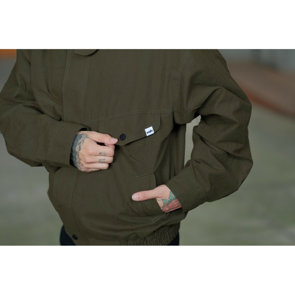 JAKET BOMBER PRIA / VINTAGE JACKET OUTWEAR FLIGHT ORIGINAL / JAKET MOTOR PRIA / JAKET VARSITY CANVAS DISTRO / JAKET PRIA ORIGINAL WOLV