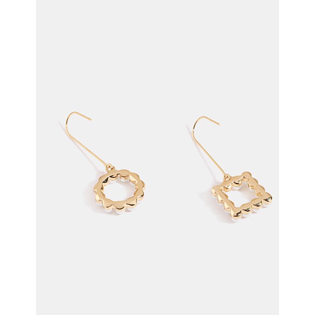 LRC Anting Tusuk Fashion Gold Alloy Geometric Pearl Asymmetric Earrings F78991