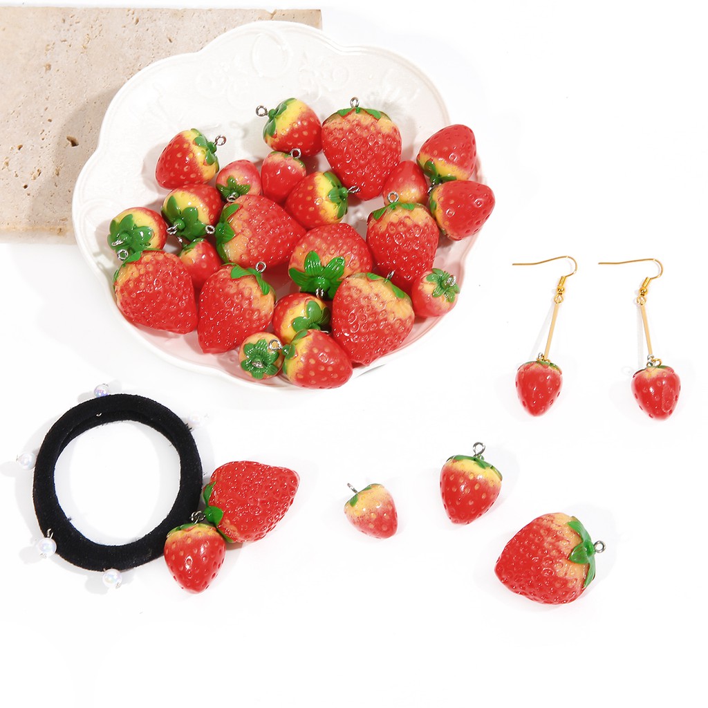 CHARMS 2 Pcs Liontin Bentuk Strawberry Bahan Resin 3 Ukuran 2mm Untuk Membuat Perhiasan Gelang Dan Kalung