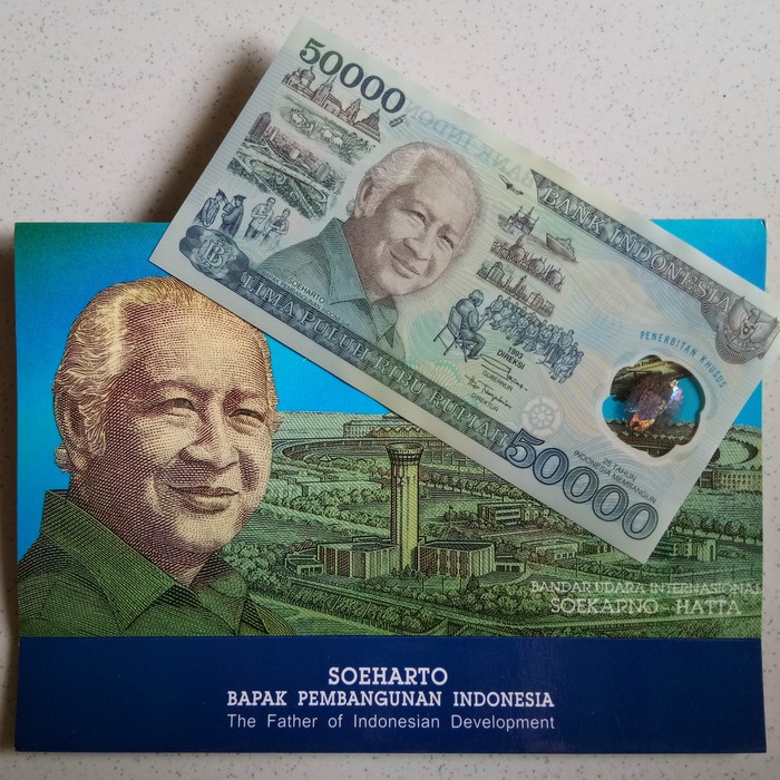 

Uang Polymer Suharto dengan Folder Diskon