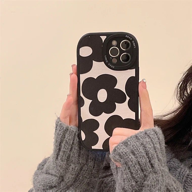 [TPC] Phone Case IPHONE 6 6S 7 8 PLUS X XS MAX XR 11 12 13 14 MINI PRO MAX BLACK FLOWER Casing Korean Cute IP025