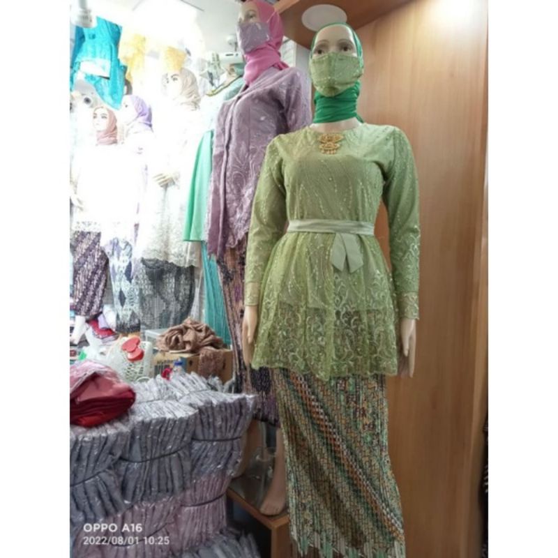 Setelan kebaya wisuda//kebaya tulle remaja//kebaya pesta