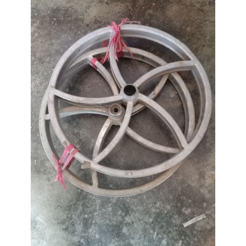 RIM 20  (NOS) discbrake 1set