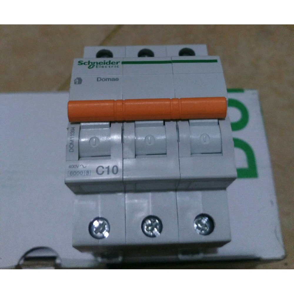 MCB Schneider Domae 3P 10A
