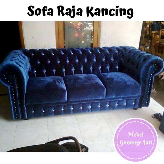 980 Koleksi Kursi Sofa Raja Kancing HD Terbaik