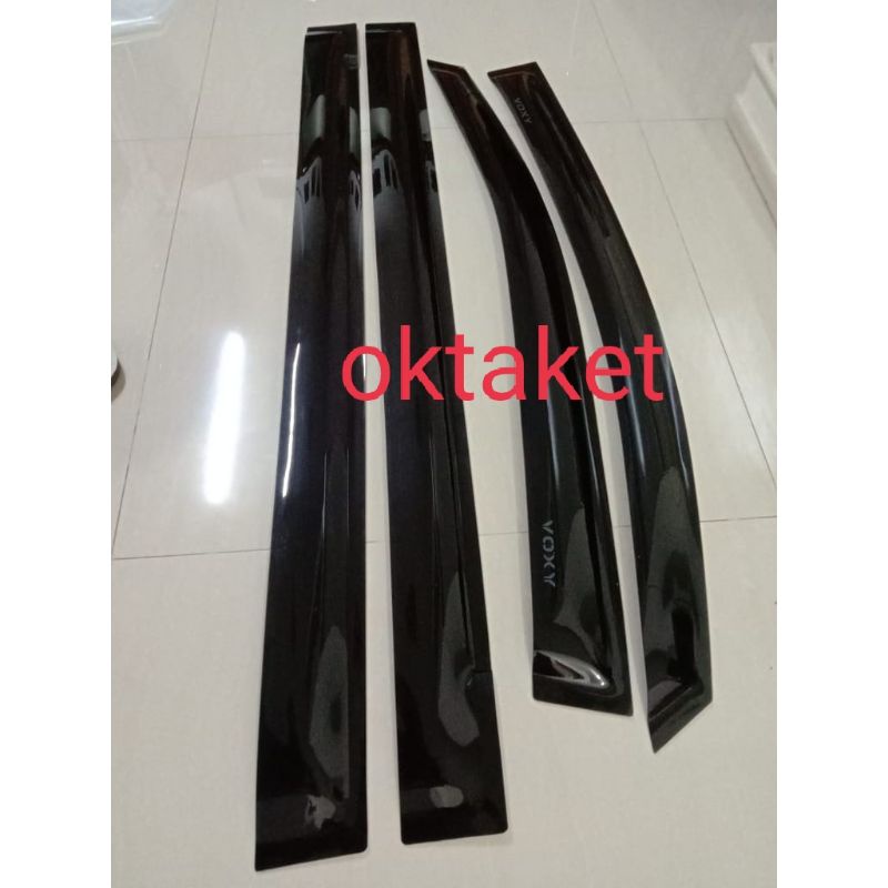 talang air Toyota Voxy Model Slim Hitam