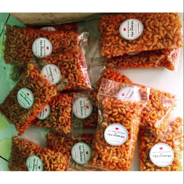 

Makaroni pedas enak mantap cemilan di segala suasna hargabtermurah si online shop bisa chek yg lain