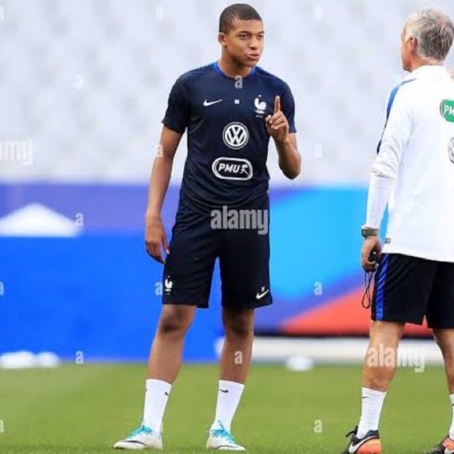 KAOS KAKI OLAHRAGA NIKE MURAH-1