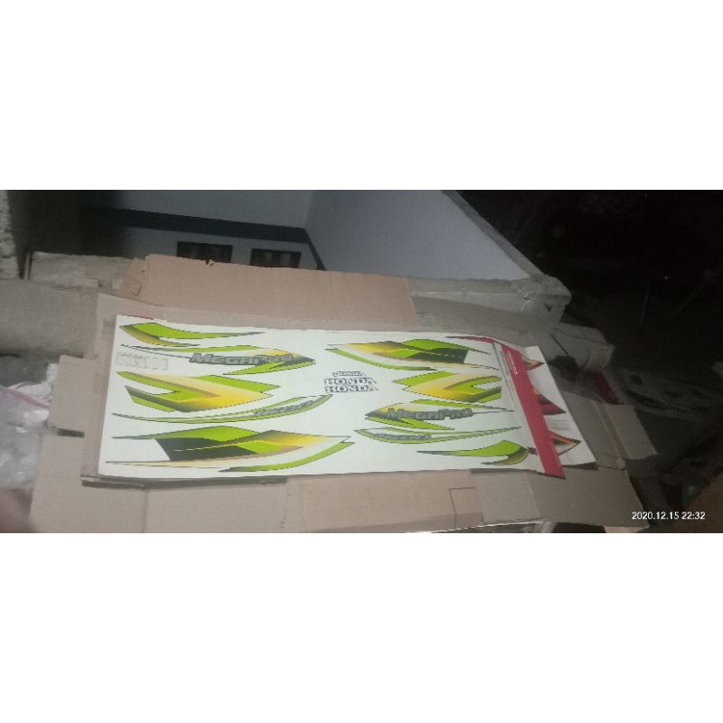 stripe sticker striping set honda megapro 871x0-keh-670zb ori AHM